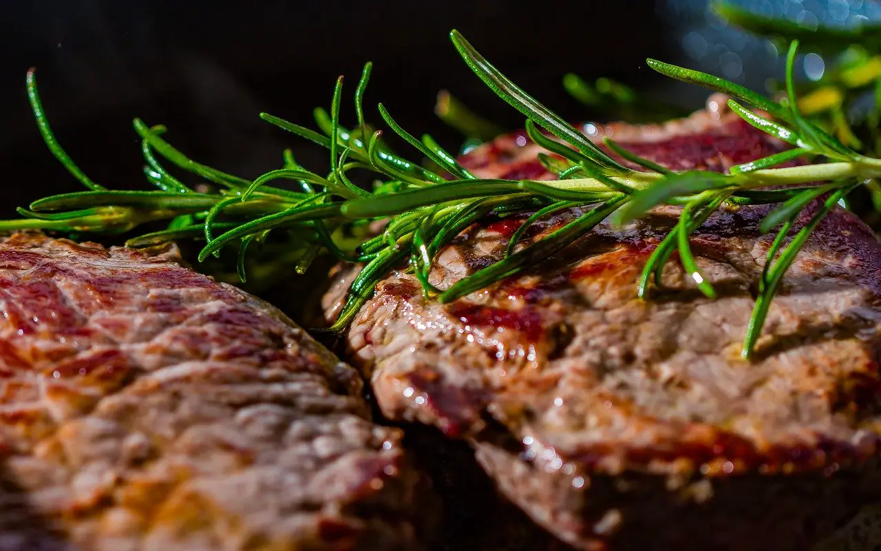 12 Crucial Tips for Cooking Meat