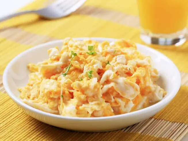 Cheesy Eggs Recipe