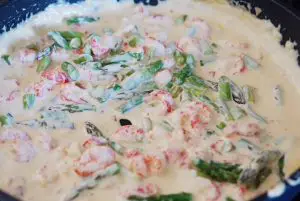 Creamy Pasta with Crayfish Tails and Asparagus Recipe