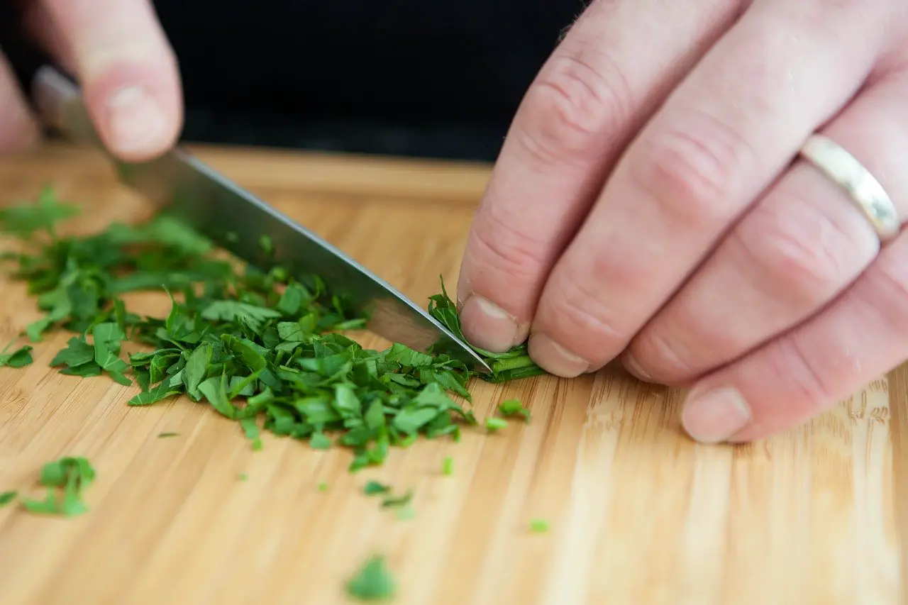 4 Simple Tips to Keep your Kitchen Knives Sharp