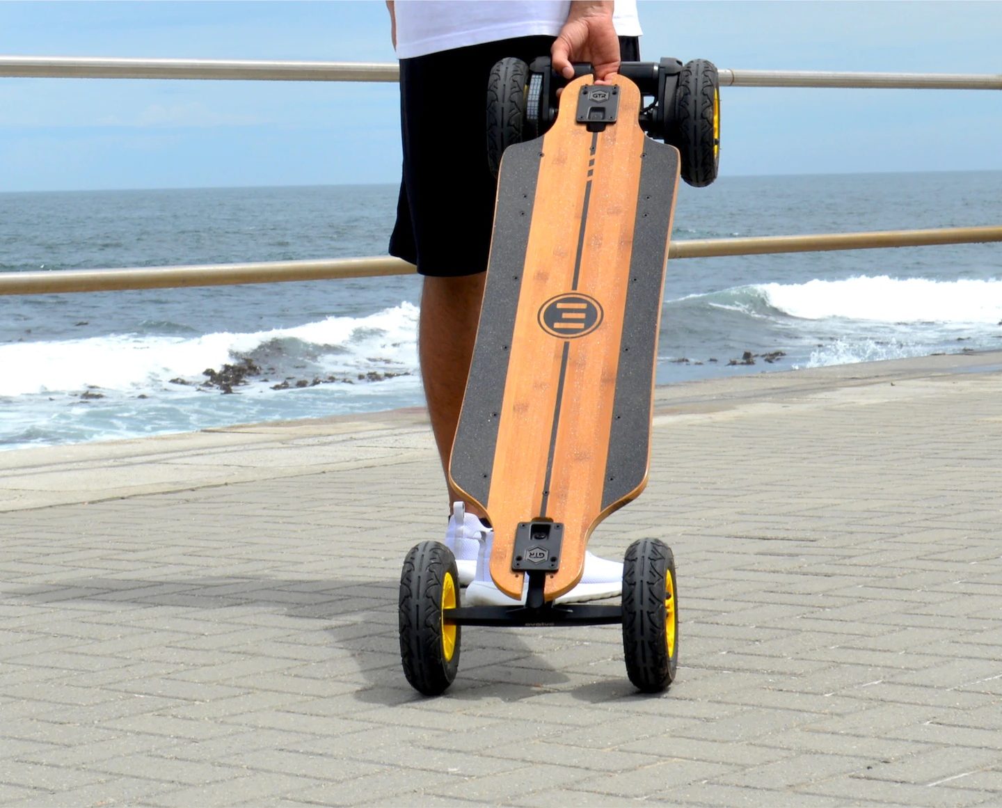 Elektrisches Skateboard für Fitness und Spaß